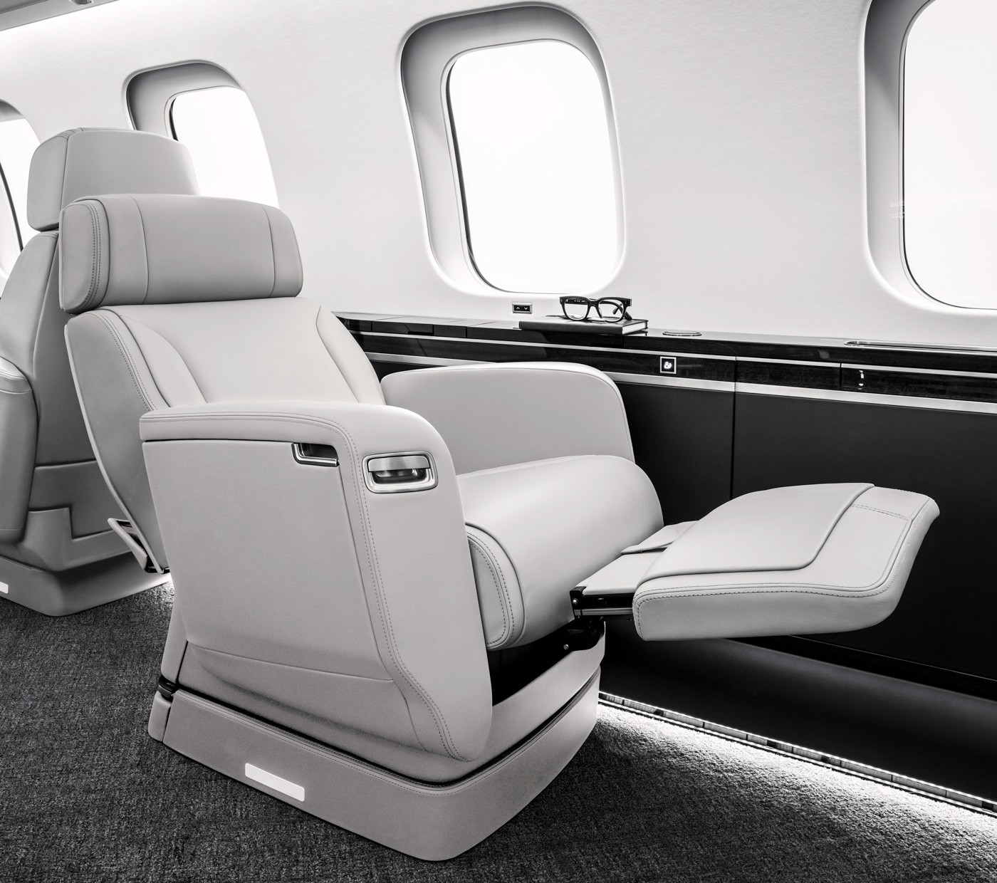 Bombardier Nuage seat